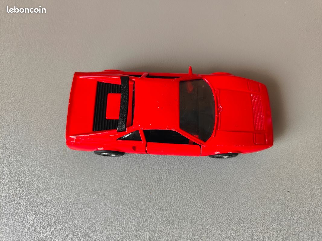 Majorette - Ferrari 328 GTB (image 5)