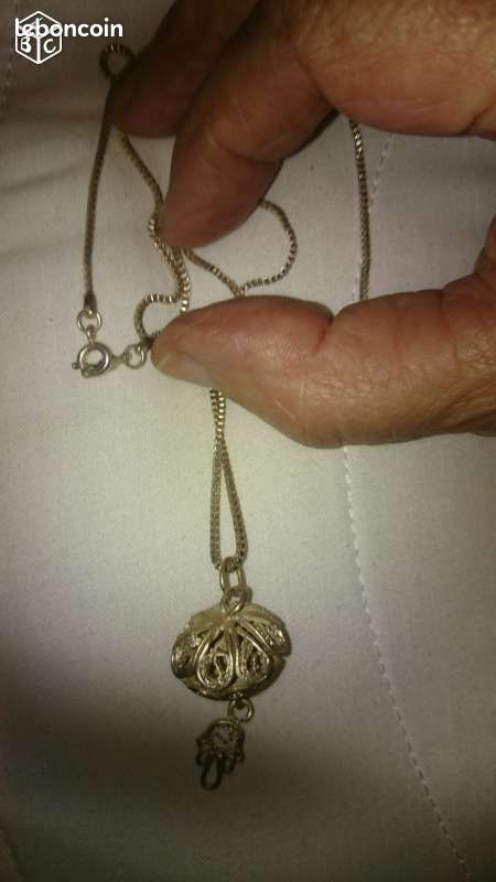 Pendentif tout en argent avec chaine fatma (image 2)