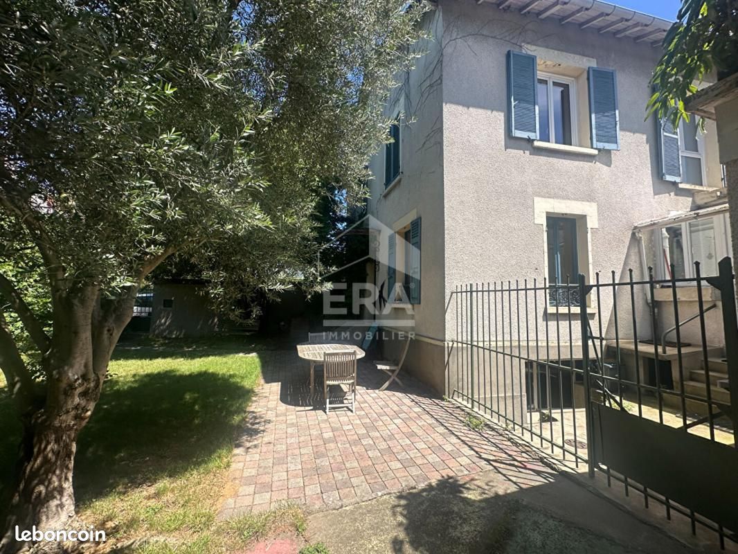 Maison 5 pièces 110 m² · à Créteil · 110 m² · 720 000 €