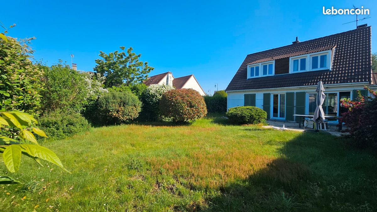 Maison 6 pièces 122 m² · à Yerres · 122 m² · 374 000 €