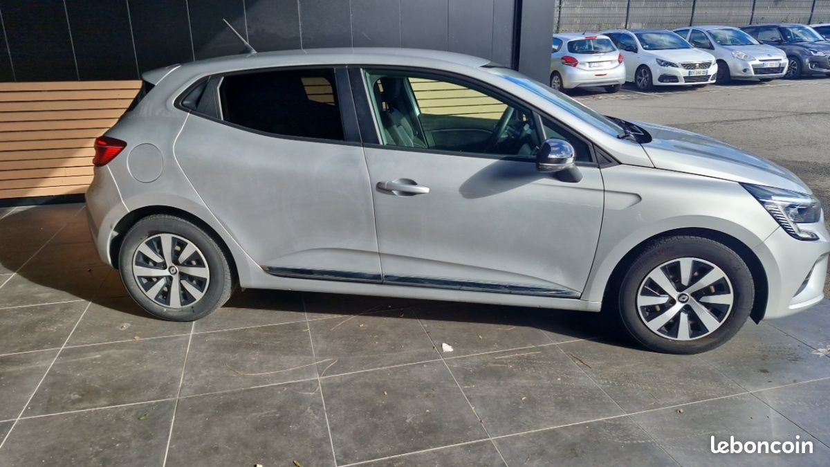 Renault Clio V E-TECH FULL HYBRID 145 EVOLUTION (image 4)