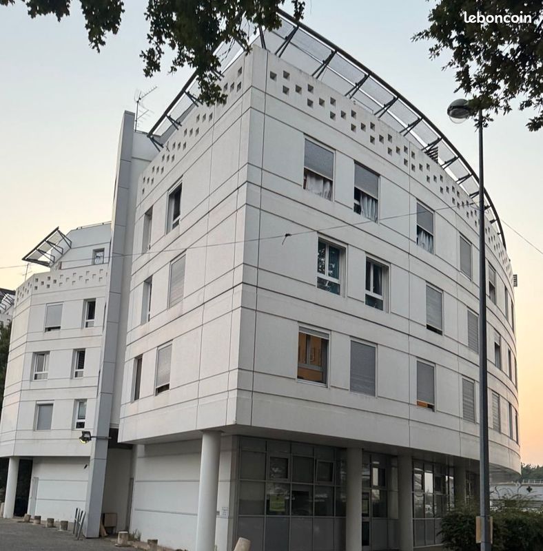 Appartement 3 pièces 64 m² · à Pessac · 64 m² · 855 €