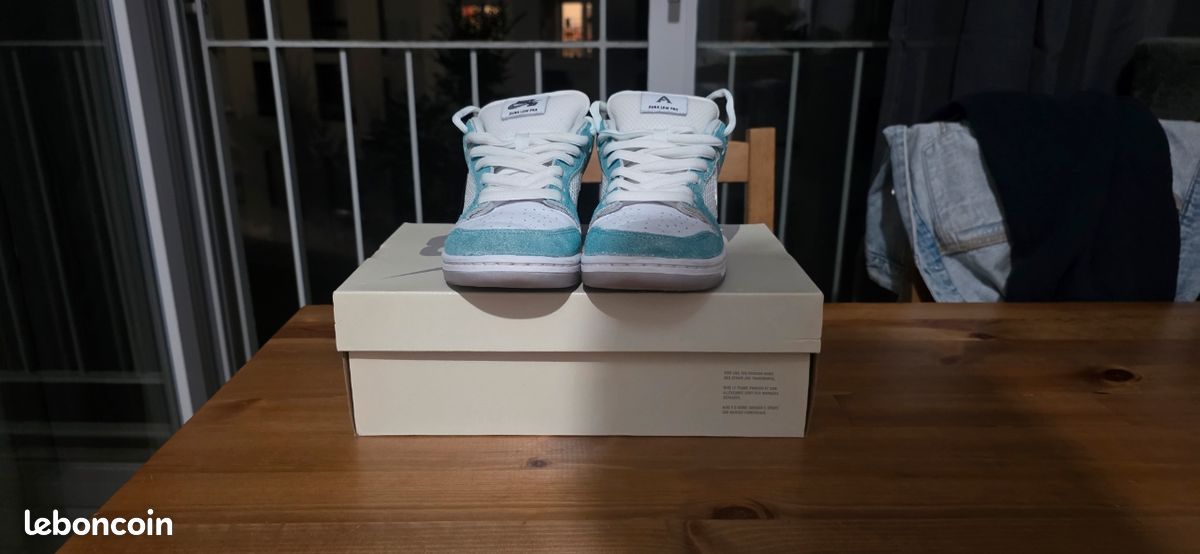 Nike dunk low april (image 2)