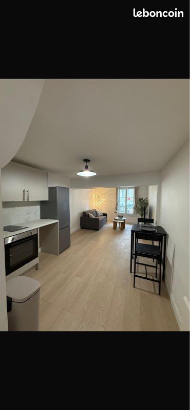 Appartement 2 pièces 45 m² · à Paris · 45 m² · 560 €/mois
