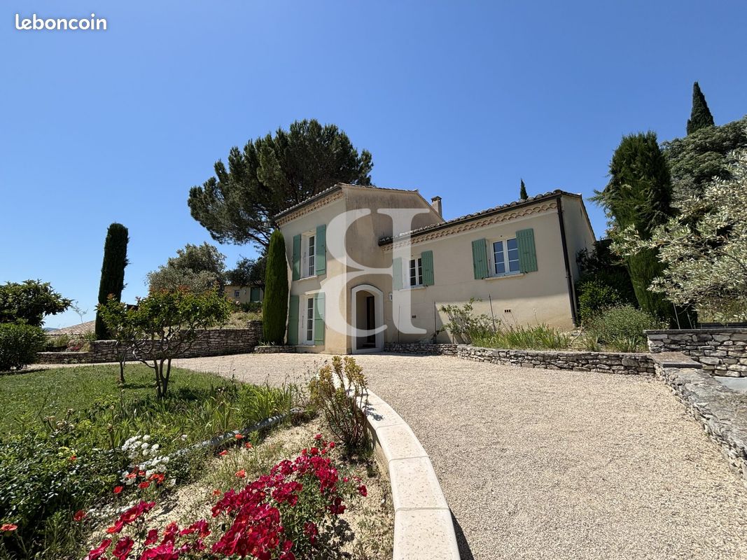Maison 5 pièces 103 m² · à Vaison-la-Romaine · 103 m² · 499 000 €