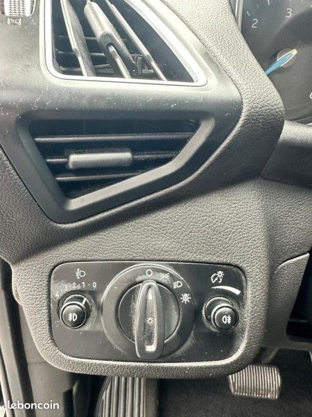 Ford C-MAX 2.0 TDCI 150CH STOP&START TITANIUM (image 9)