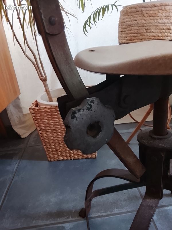 Authentique chaise d atelier " Benaise " (image 4)