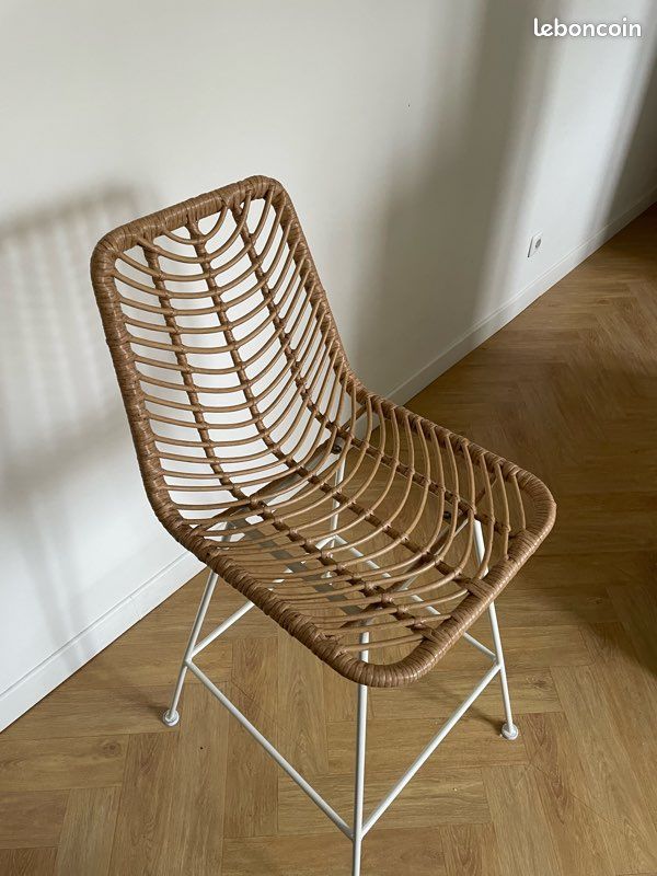 Chaise haute rotin (image 2)