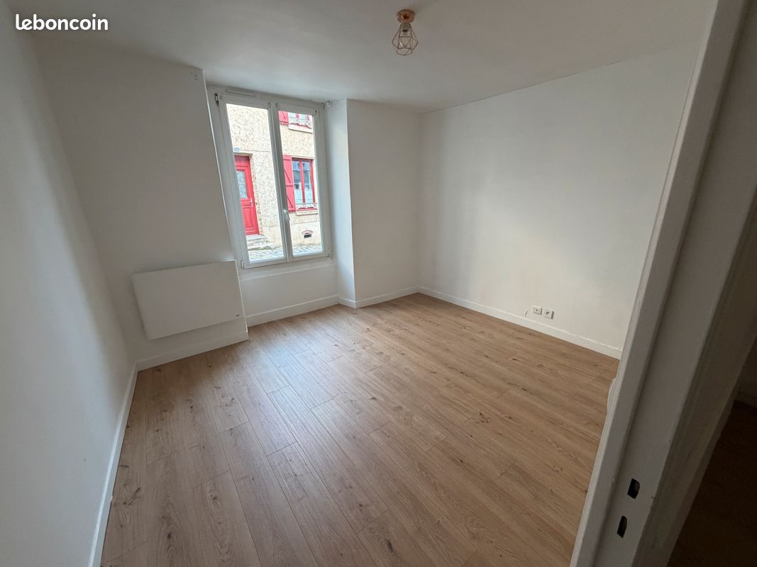 Appartement 2 pièces 33 m² · à Saint-Arnoult-en-Yvelines · 33 m² · 530 €/mois