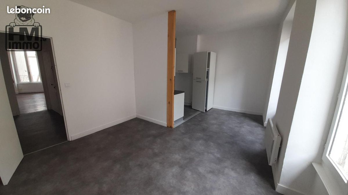 Appartement 3 pièces 94 m² · à Saint-Léonard-de-Noblat · 94 m² · 590 €/mois