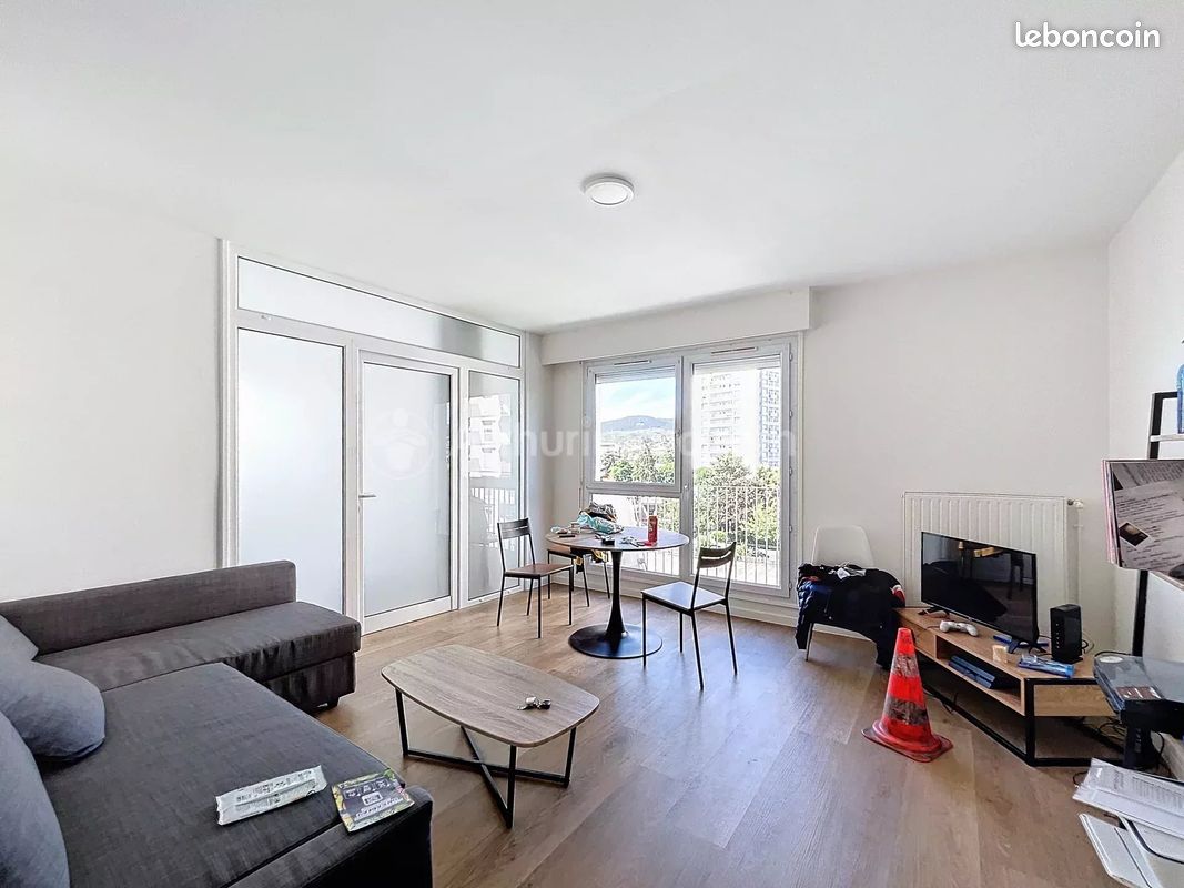 Appartement 4 pièces 79 m² · à Clermont-Ferrand · 79 m² · 1 100 €