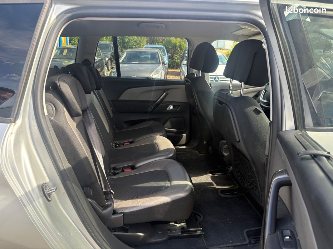 Citroën C4 Picasso GRAND C4 PICASSO 2.0HDI 150CH PACK EXCLUSIVE EAT6 7 PLACES (image 18)