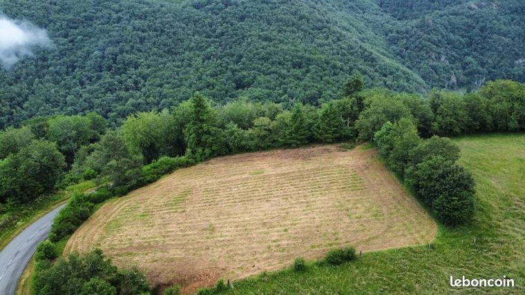 Terrain proche barrage