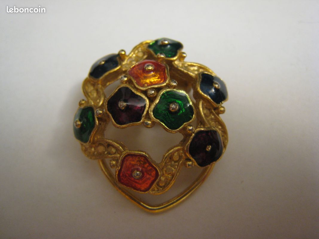 Broche Forme Lys Fleur Vintage, Anneau De Foulard En Métal Doré