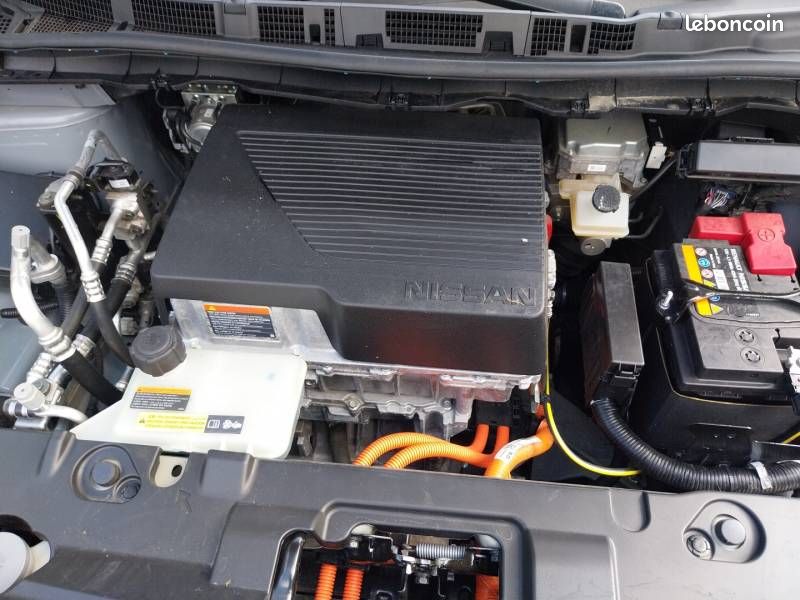 Nissan Leaf Electrique 40kWh N-Connecta (image 18)
