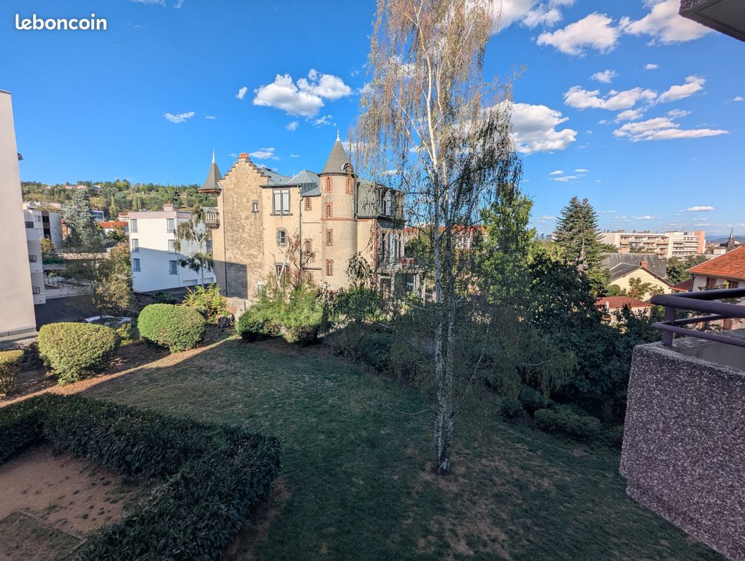 Appartement 4 pièces 89 m² · à Clermont-Ferrand · 89 m² · 1 055 €/mois