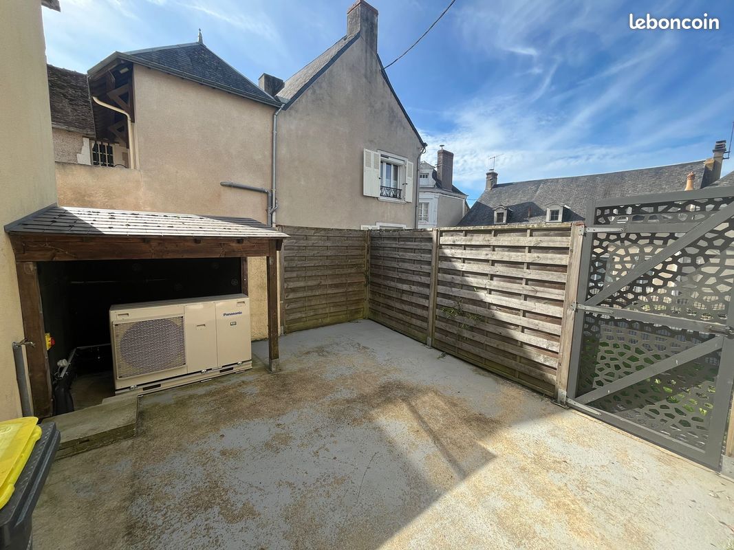 Maison 5 pièces 90 m² · à Saint-Jean-de-la-Motte · 90 m² · 130 000 €