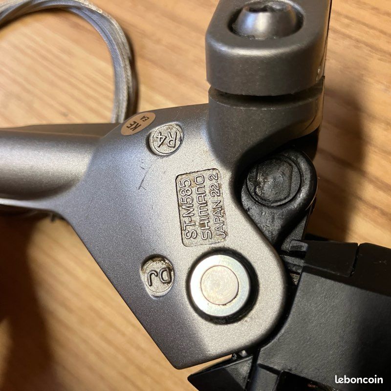 Shifters Shimano Deore LX 3x9v - Équipements vélos