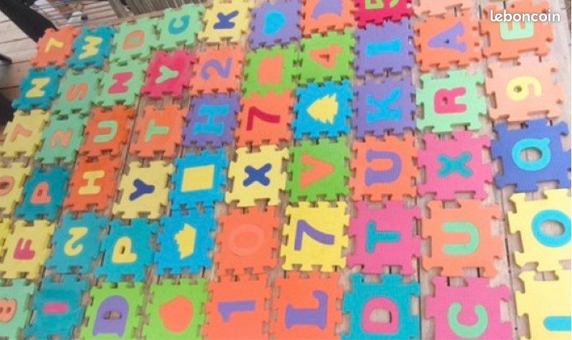 Grand tapis puzzle mousse alphabet/chiffres 240x150cm - 40 dalles - Jeux & Jouets Grand tapis puzzle mousse alphabet/chiffres 240x150cm - 40 dalles - Jeux & Jouets