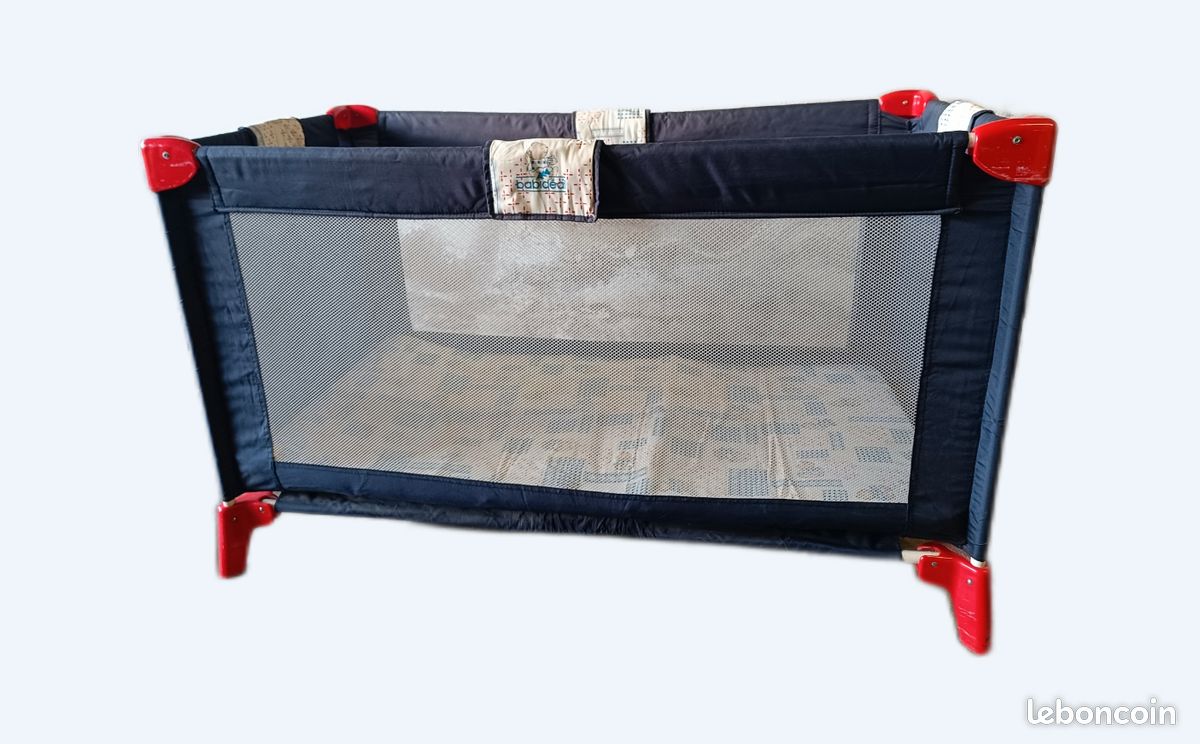 Lit parapluie (image 1)