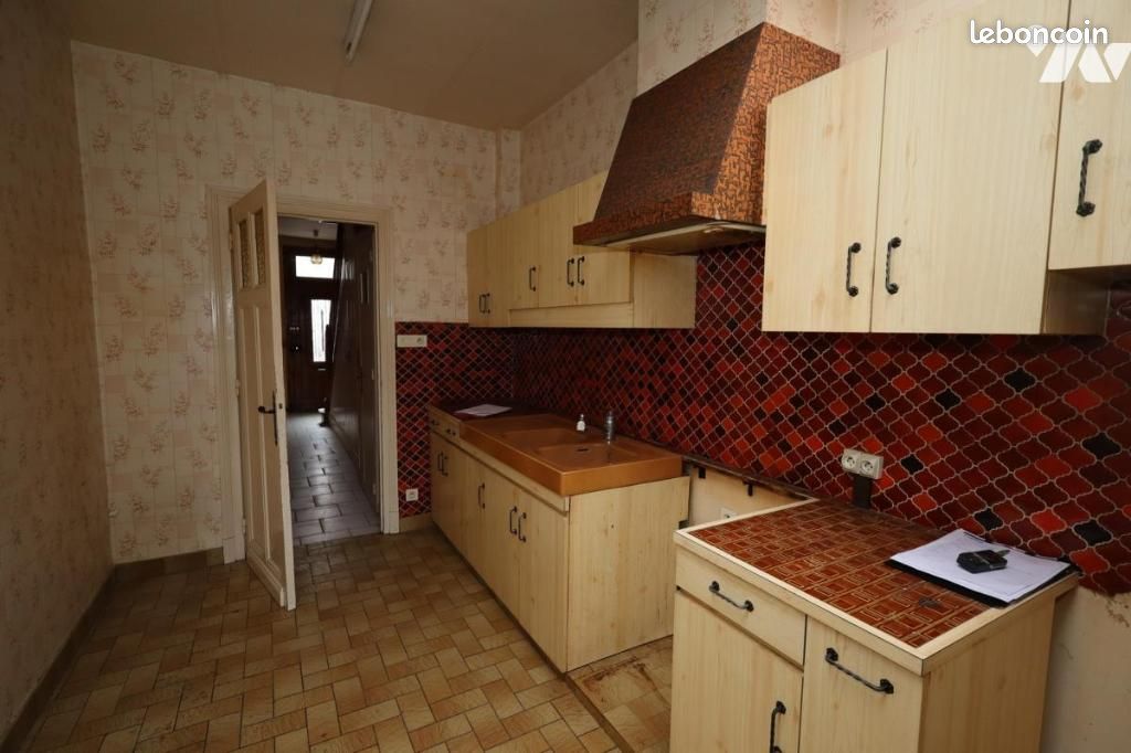 Maison 6 pièces 130 m² · à Cambrai · 130 m² · 100 000 €