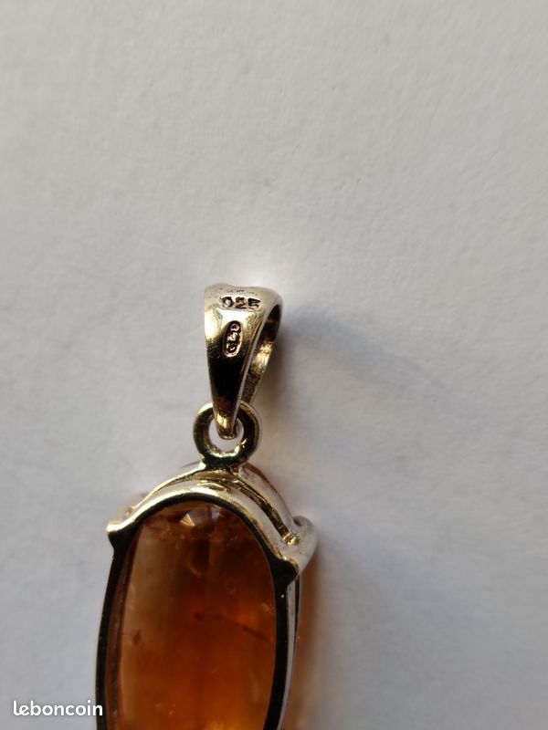 Citrine Brute Du Brésil – Cabochon Ovale 16,10 Carats – Naturelle, Non Traitée