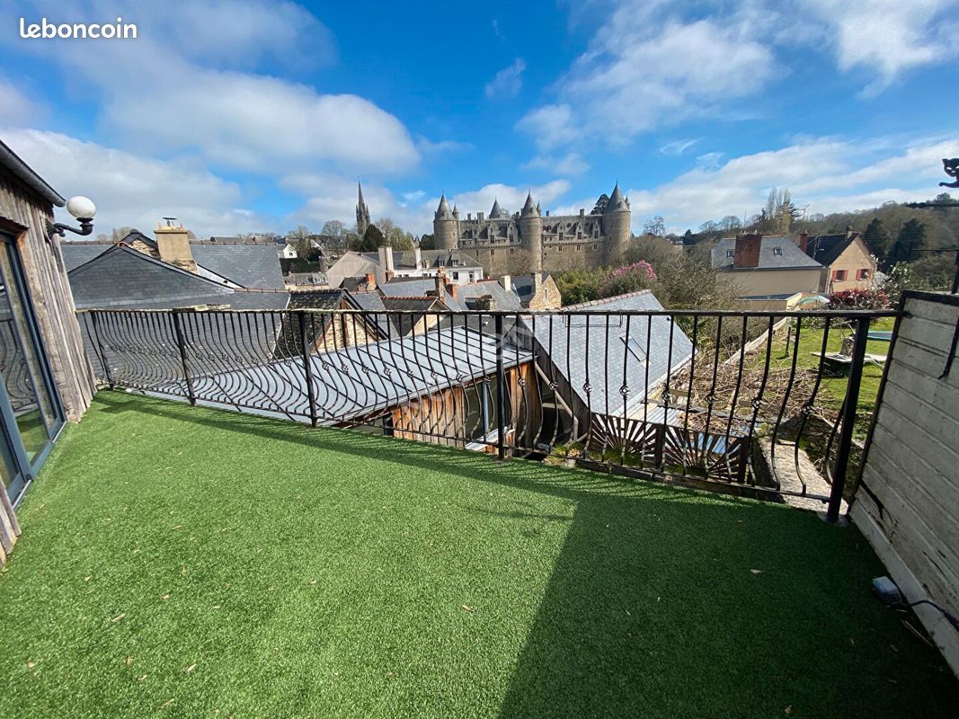 Maison 6 pièces 198 m² · à Josselin · 198 m² · 266 500 €