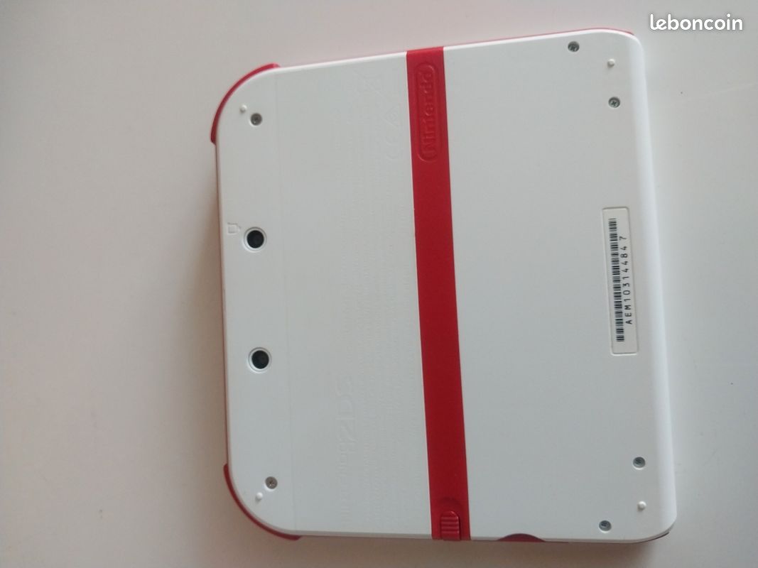 Pack Collector Nintendo 2DS Rouge/Blanc + Pokémon X [CIB] (image 8)