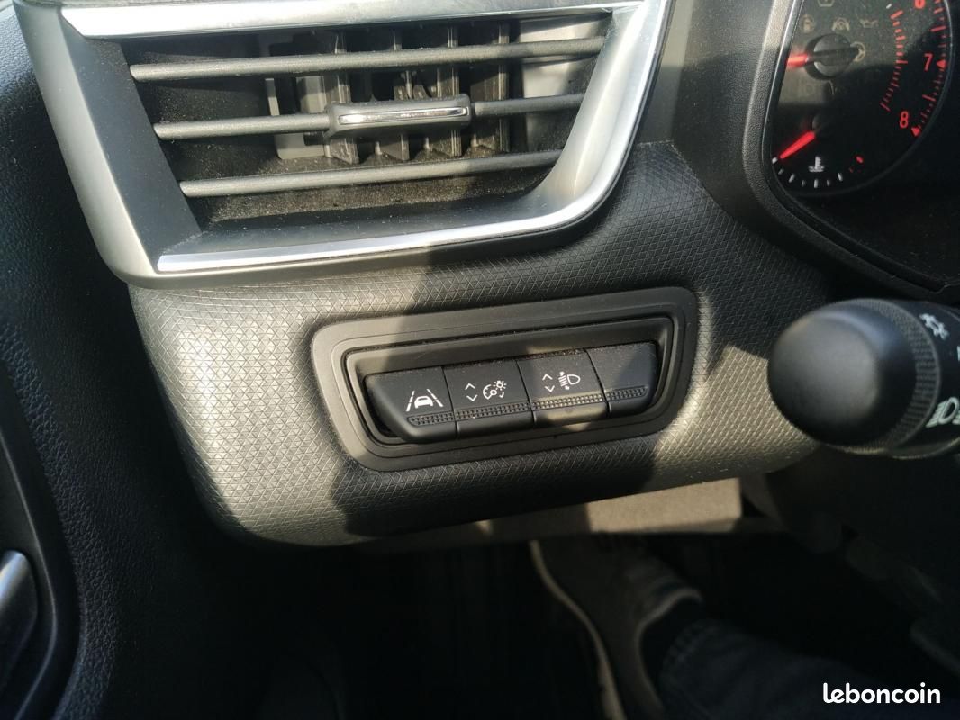 Renault Clio V 1.0 TCE 90ch Equilibre (image 15)