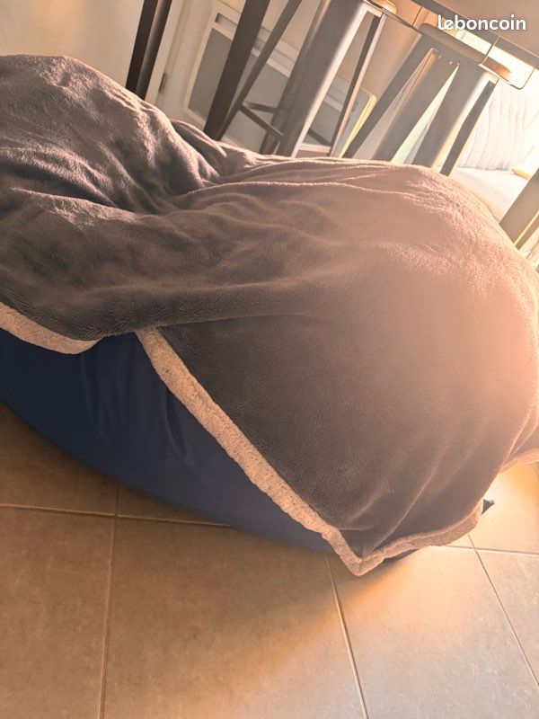 Pouf géant (image 3)