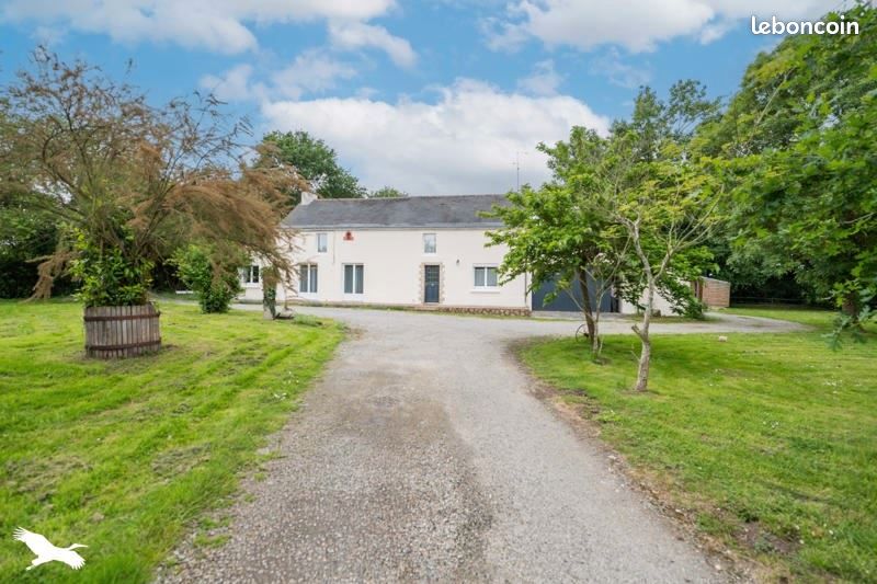 Maison 6 pièces 140 m² · à Fay-de-Bretagne · 140 m² · 366 700 €