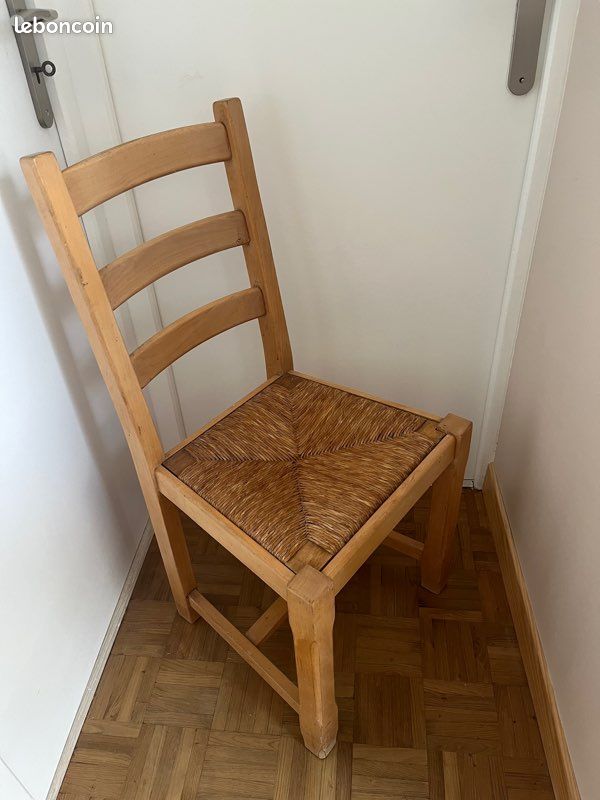 Chaise en bois (image 2)