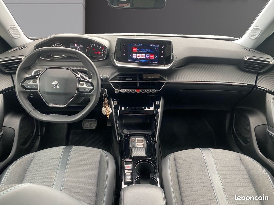 PEUGEOT 2008 1.5 BLUE HDI 130 ALLURE PACK EAT8 Radar Arrière Régulateur de vitesse Navigation Garantie 12 mois (image 2)