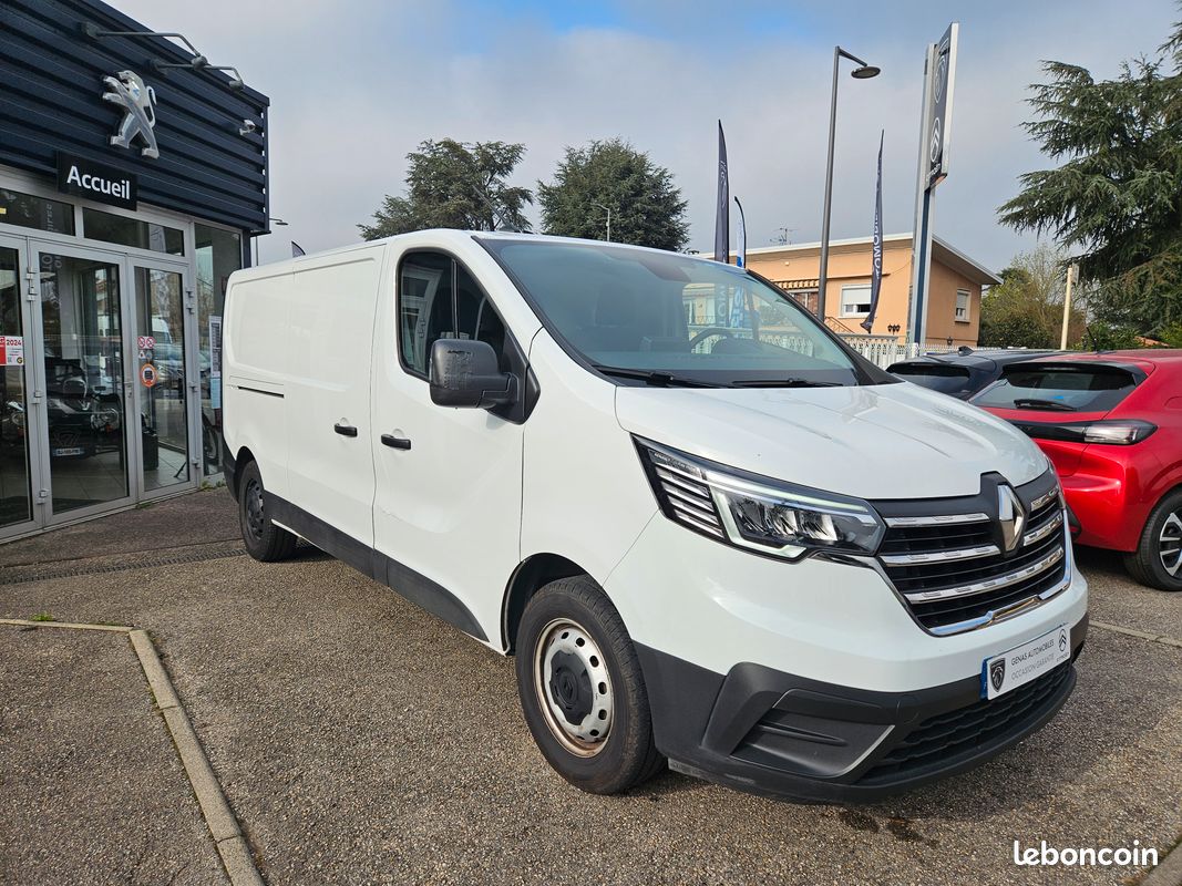 Renault trafic 2022 - 2.0 dci 130cv - grand confort (image 2)