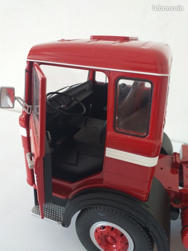 Mercedes LPS 1632 Tracteur 1969 – Road Kings échelle 1/18 – Neuf