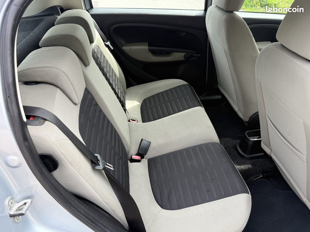 Fiat Grande Punto 1.3 MJT 75ch Active – Clim – Idéal Jeune Permis – Révisée & Garantie 6 mois (image 13)