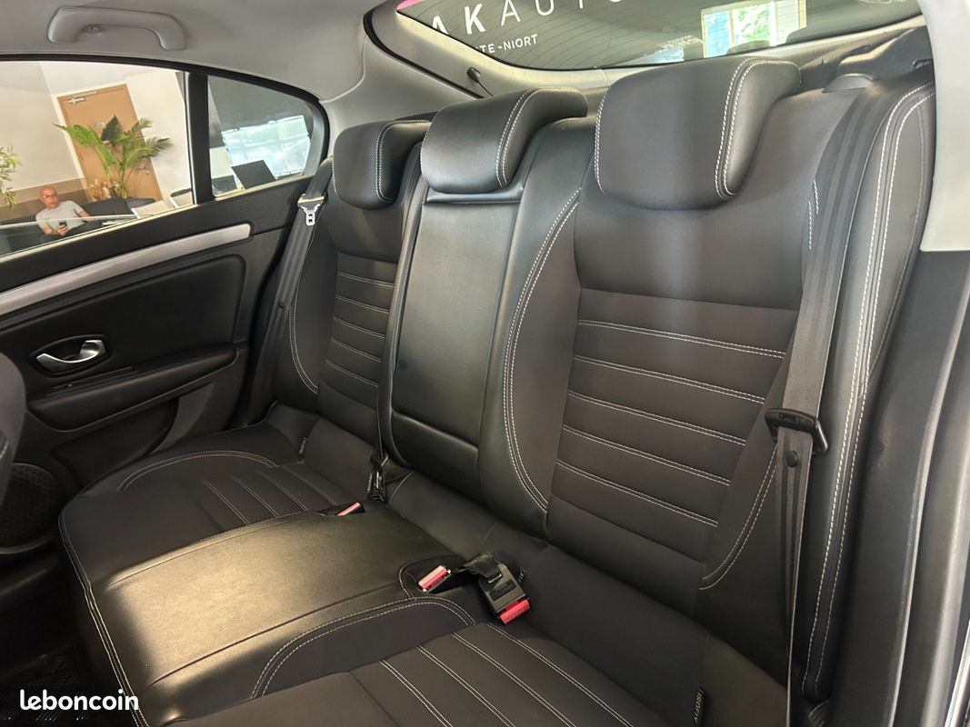RENAULT LAGUNA 1.5 dCi 110 FAP eco2 Expression Champion (image 16)
