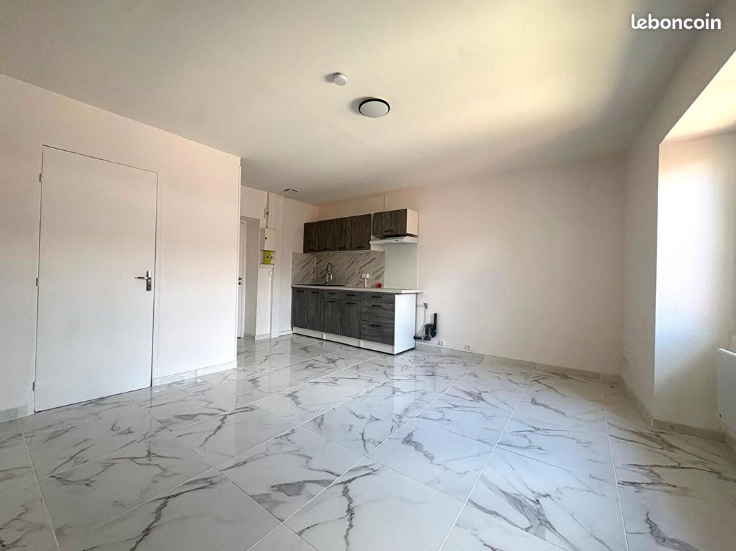 Appartement 1 pièce 23 m² · à Nersac · 23 m² · 365 €