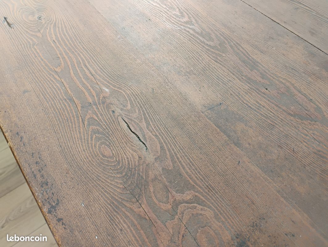 Table en bois (image 3)