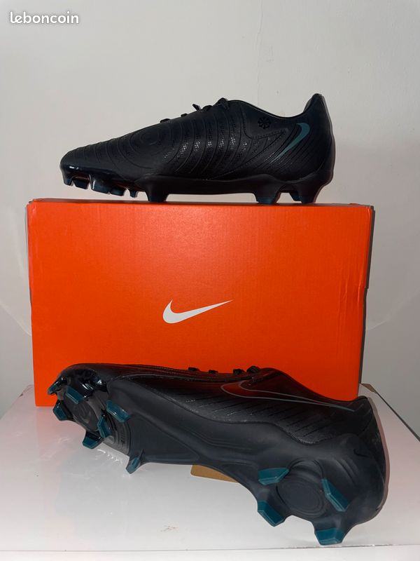 Crampons de foot phantom GX2 Academy FG/MG taille 42,5 (image 2)