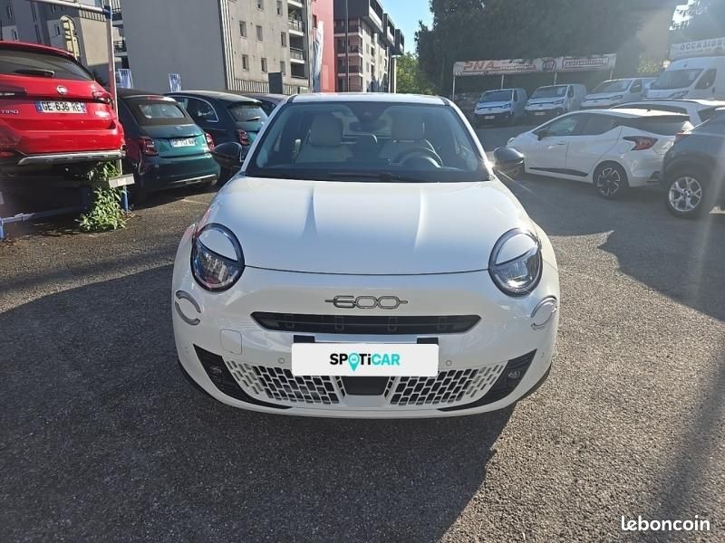 Fiat 600 1.2 Hybrid 100ch La Prima DCT6 (image 2)