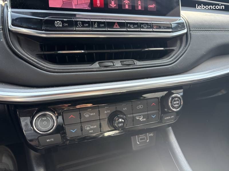 Jeep Compass II 1.3 PHEV T4 240 ch 4xe eAWD S (image 17)