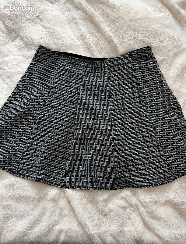 Jupe Courte Urban Outfitters Neuve Avec étiquettes - Taille S, Multicolore