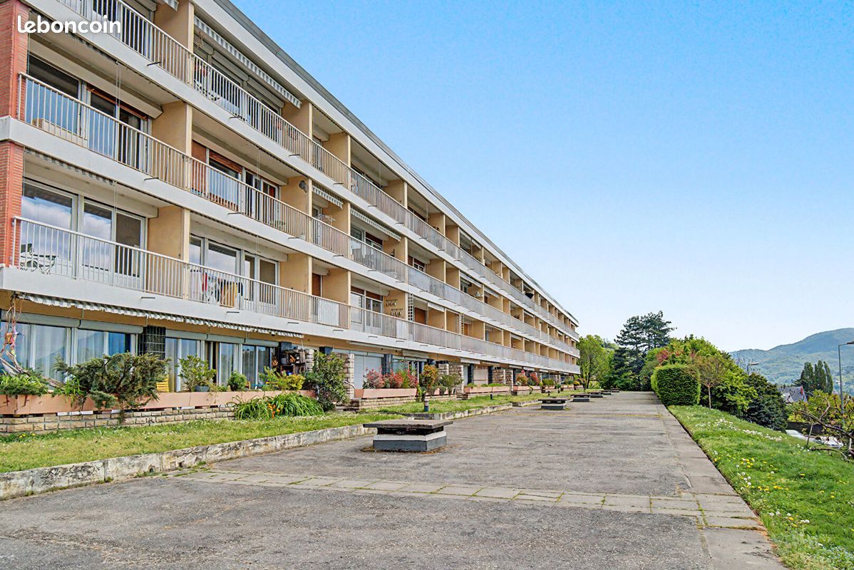 Appartement 5 pièces 110 m² · à Chambéry · 110 m² · 245 000 €