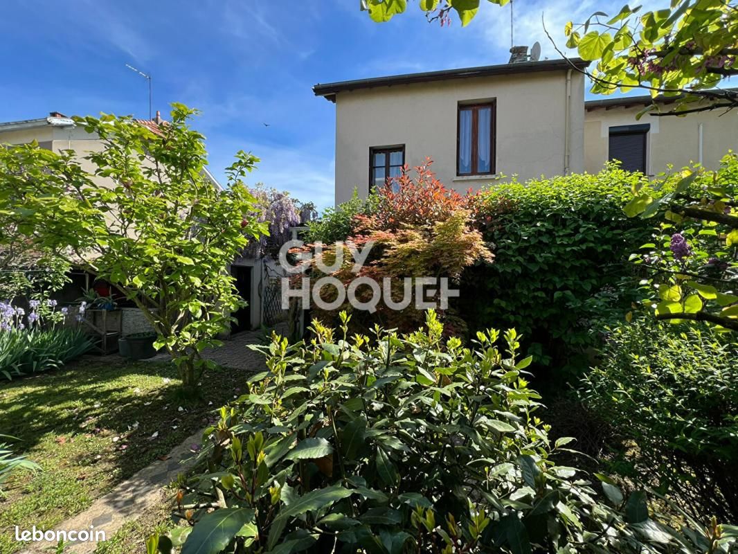 Maison 4 pièces 74 m² · à Décines-Charpieu · 74 m² · 297 000 €