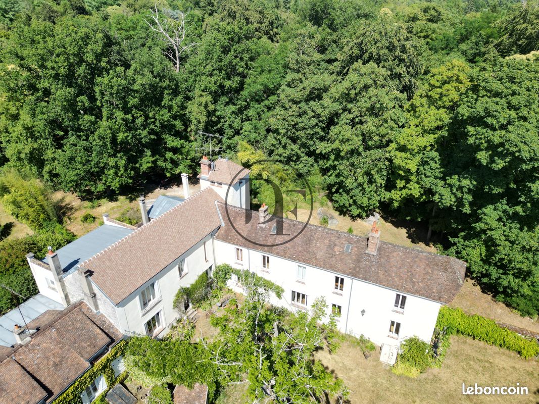 Maison 14 pièces 385 m² · à Fontainebleau · 385 m² · 1 470 000 €