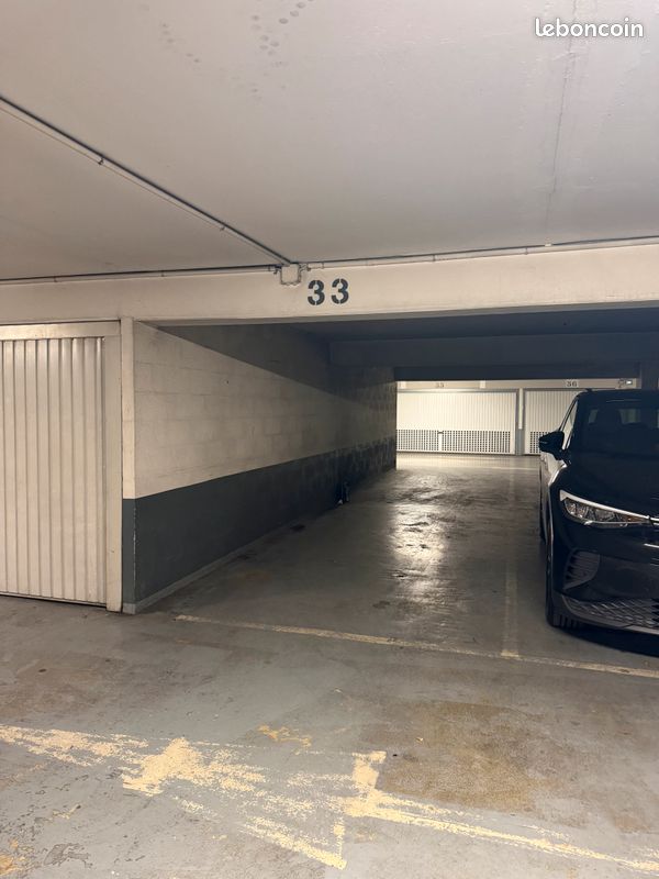 Vente place de parking · à Charenton-le-Pont · 22 000 €