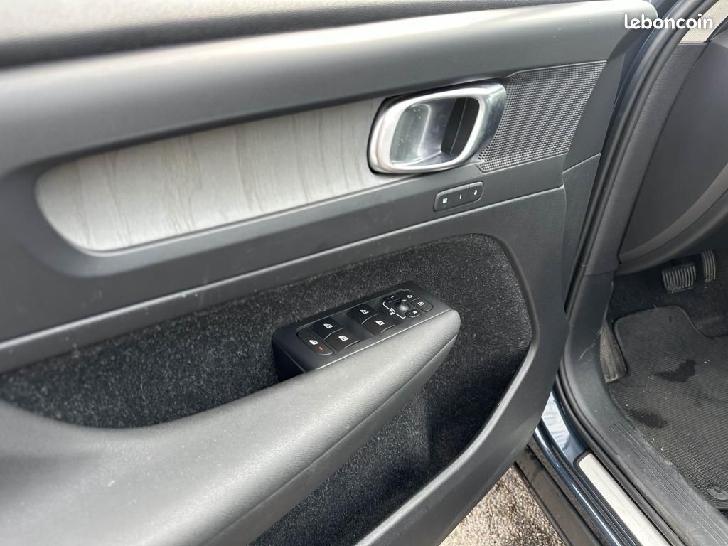 Volvo xc40 t5 recharge 180+82 inscription dct7 (image 10)