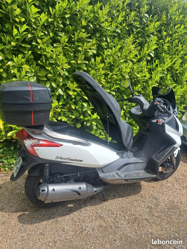 Scooter kymco 125 (image 2)