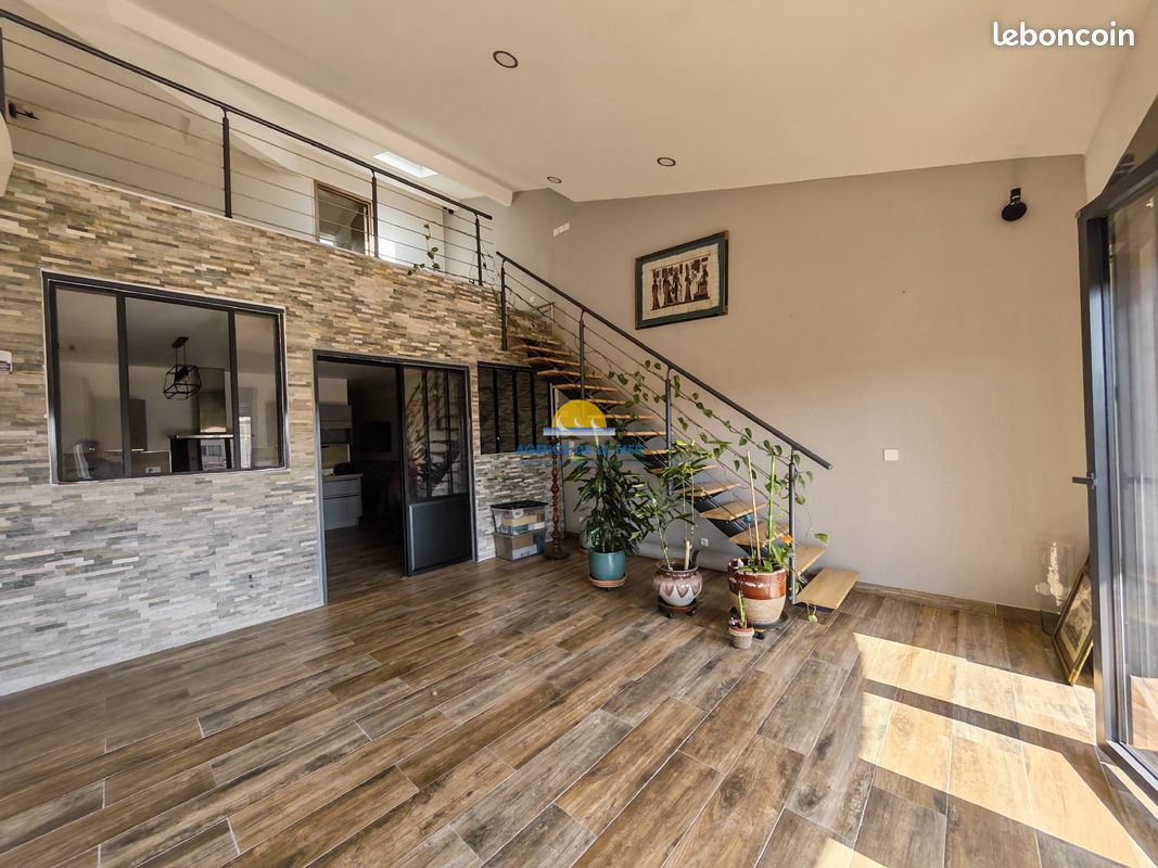 Appartement 5 pièces 131 m² · à Fréjus · 131 m² · 379 000 €